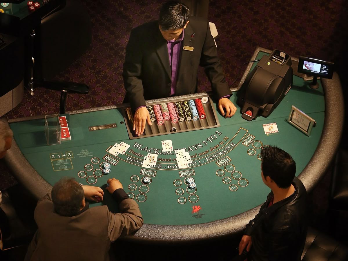 z7 casino کیسینو میں پوکر گیمز
